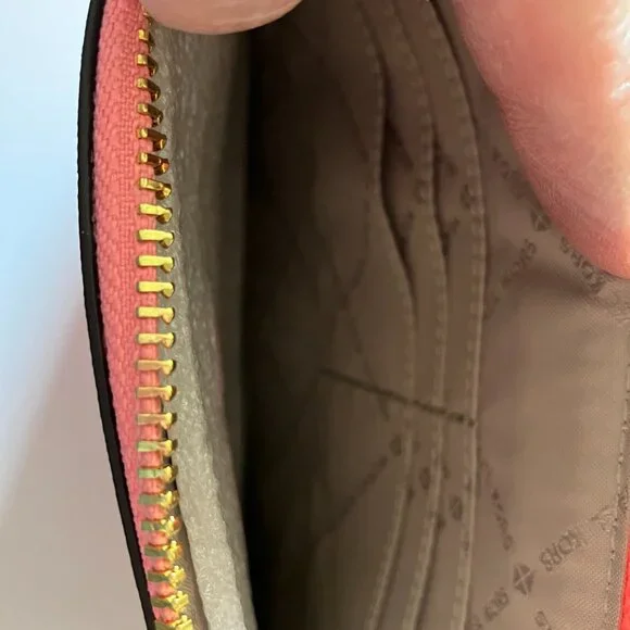 Michael Kors Jet Set Travel Zip Clutch Wristlet Leather Luggage Grapefruit NWT - Picture 5 of 6